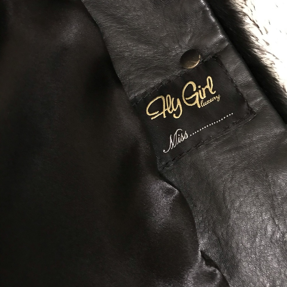 Black Fur vest with leather/studded collar - Picture 7 of 13